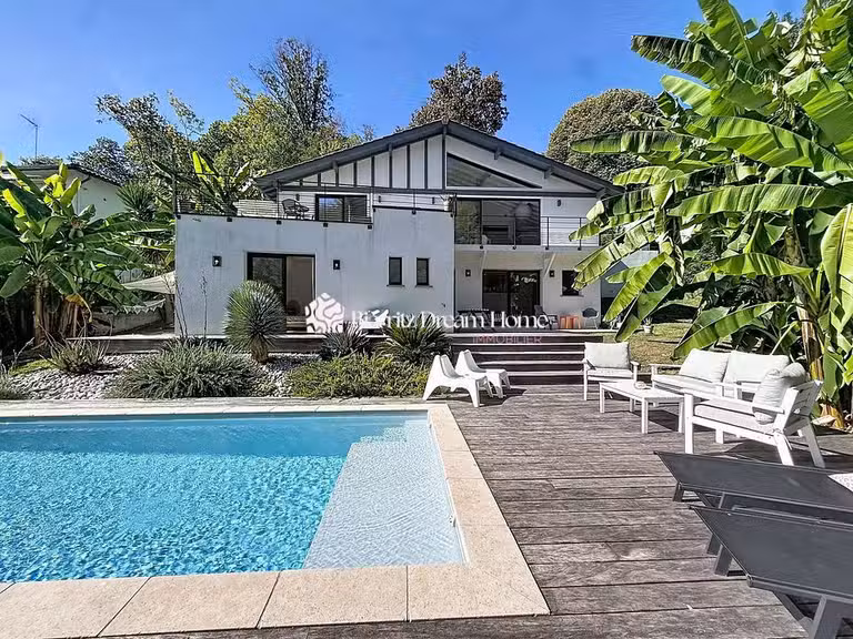 Maison Hendaye - 3 chambres - 160m²