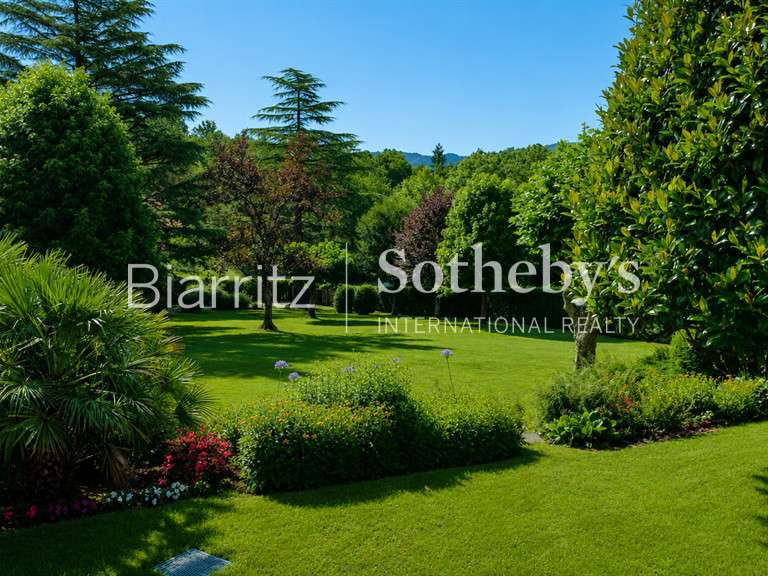 House Hendaye - 4 bedrooms - 516m²