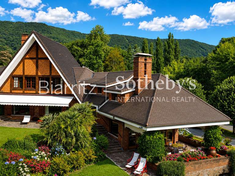 House Hendaye - 4 bedrooms - 516m²