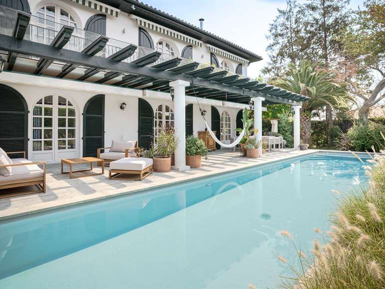 House Hendaye - 6 bedrooms - 202m²