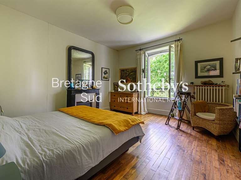 Maison Hennebont - 5 chambres - 320m²