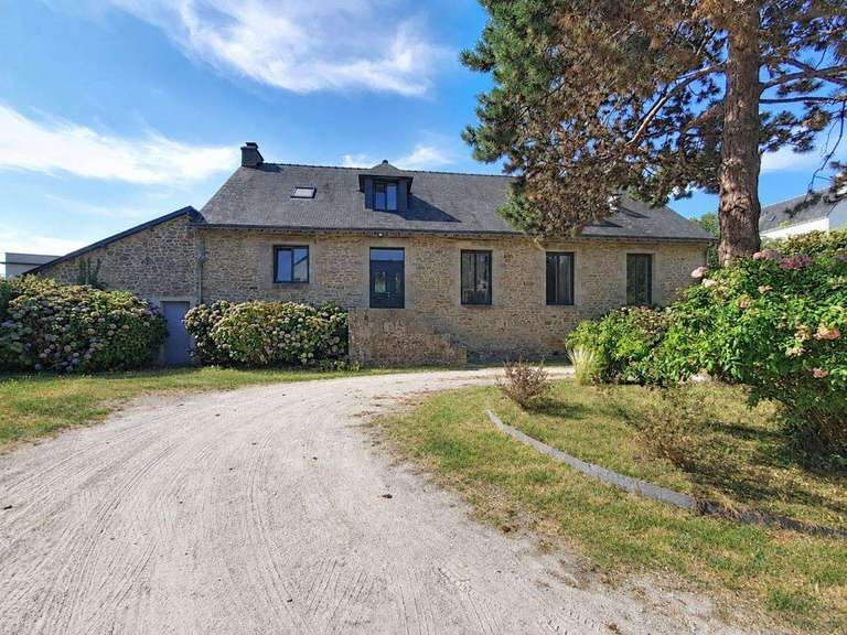 House Hennebont - 6 bedrooms