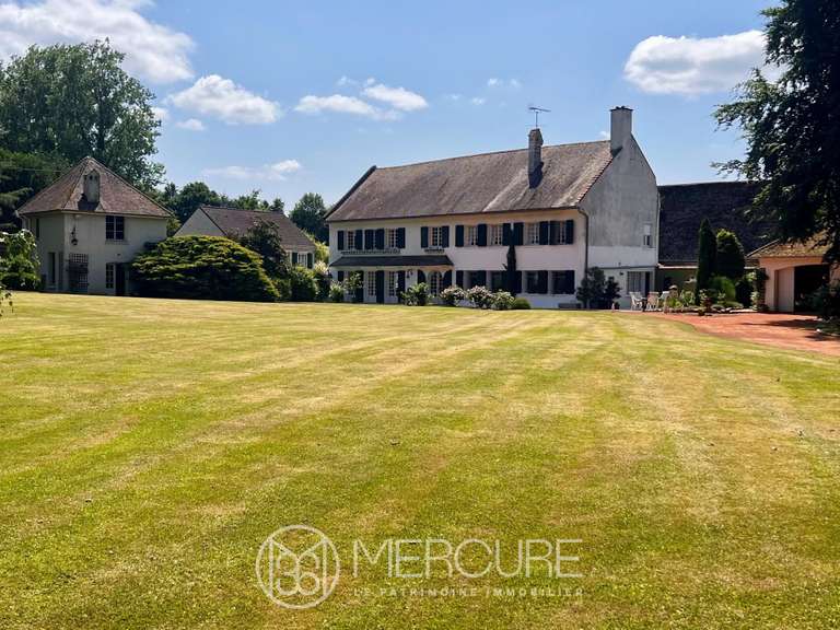 Maison Hesdin - 5 chambres - 329m²