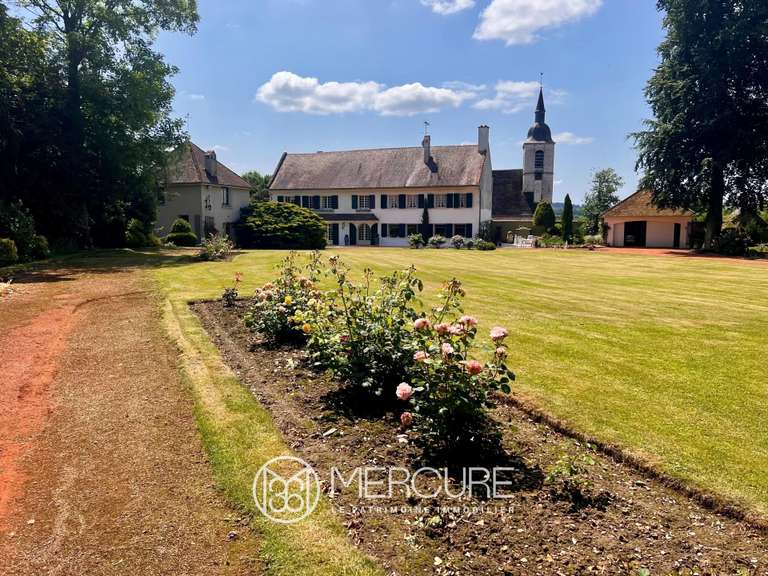 Maison Hesdin - 5 chambres - 329m²