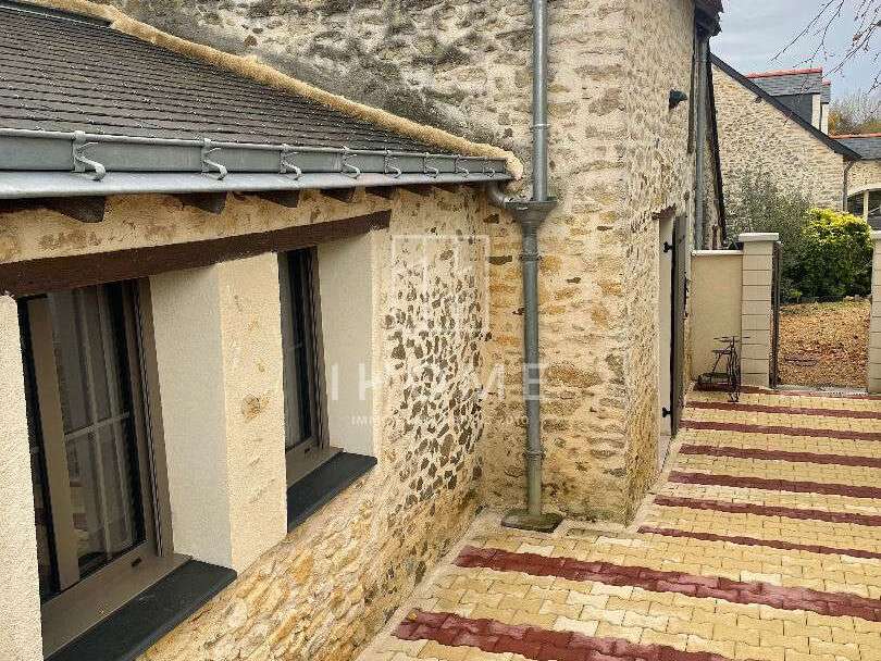 Maison Huillé-Lézigné