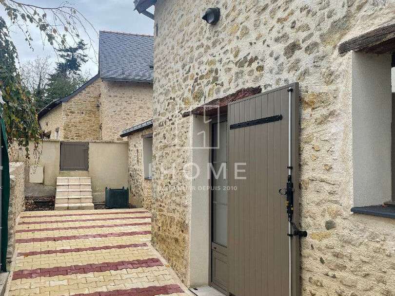 Maison Huillé-Lézigné