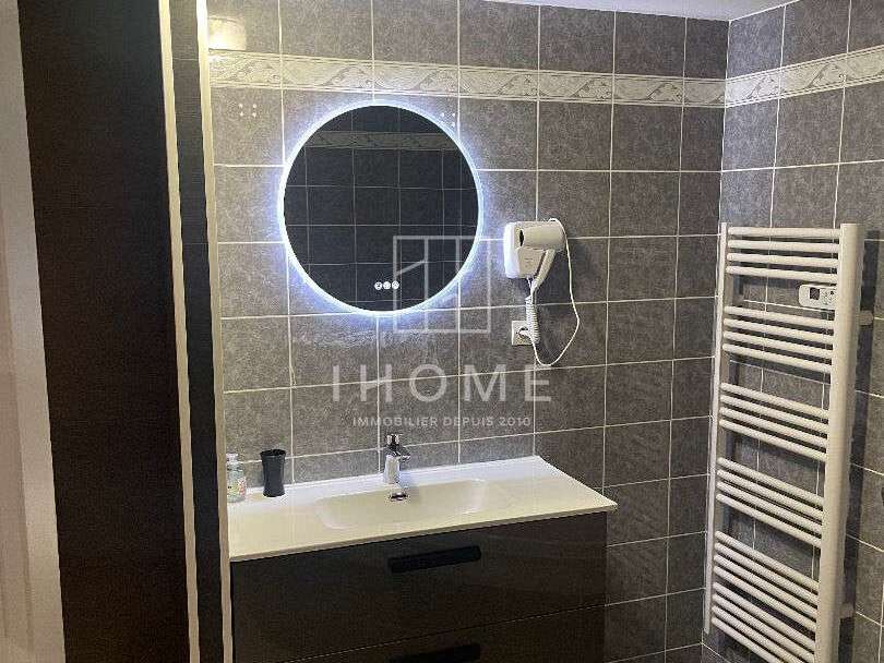 Maison Huillé-Lézigné