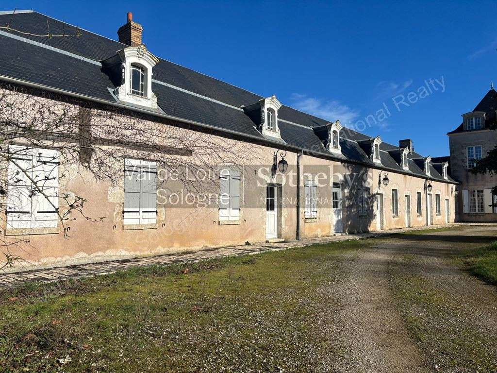 Château Huisseau-sur-Mauves
