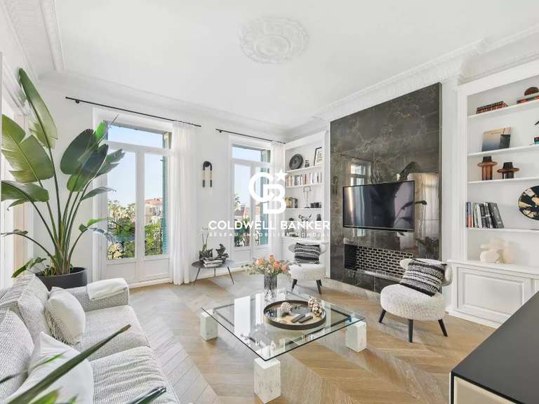 Appartement Hyères - 2 chambres - 120m²