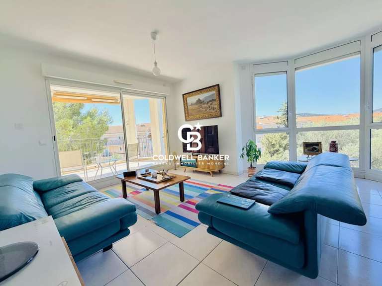 Appartement Hyères - 3 chambres - 101m²