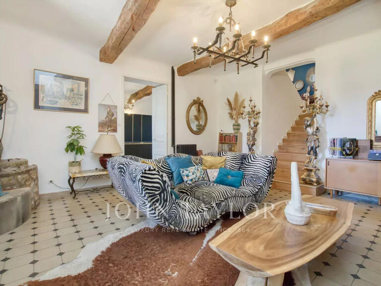 Château Hyères - 644m²