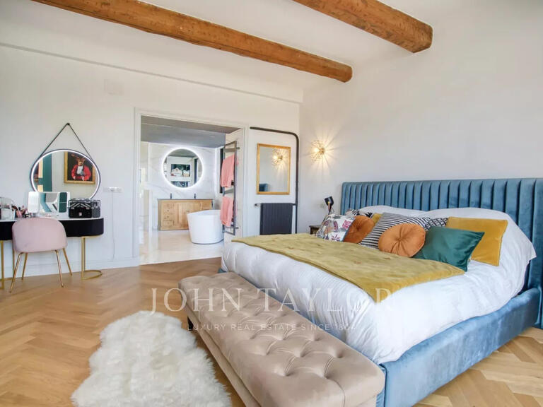 Château Hyères - 644m²
