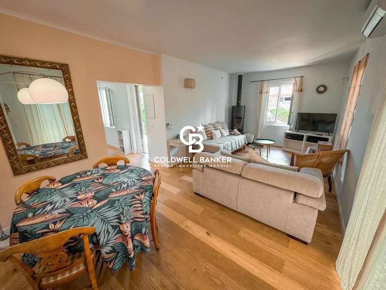 Maison Hyères - 1 chambre - 90m²