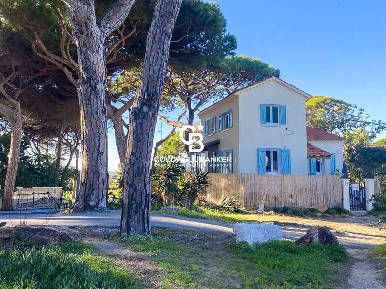 Maison Hyères - 1 chambre - 90m²