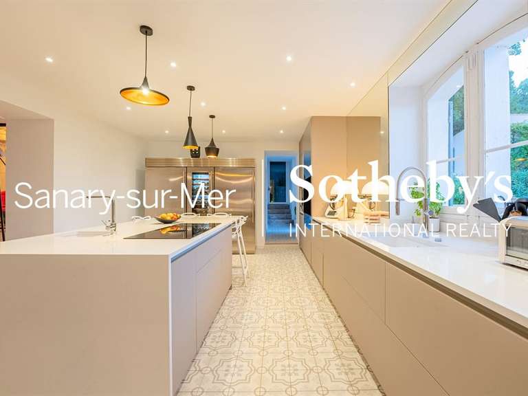 Maison Hyères - 6 chambres - 578m²