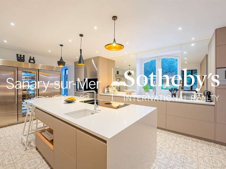 Maison Hyères - 6 chambres - 578m²