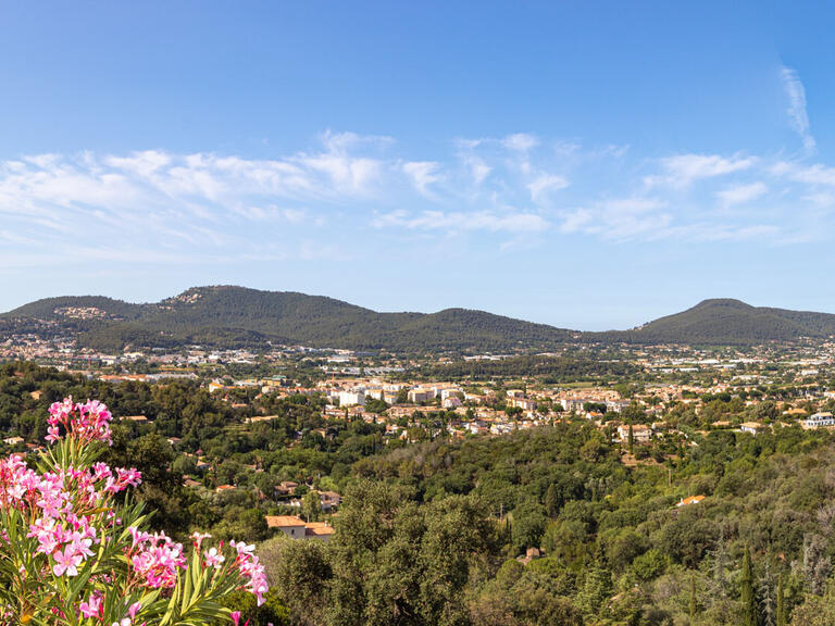 Sale Property with Sea view Hyères - 5 bedrooms