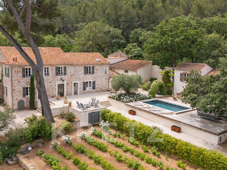 Propriété Hyères - 578m²