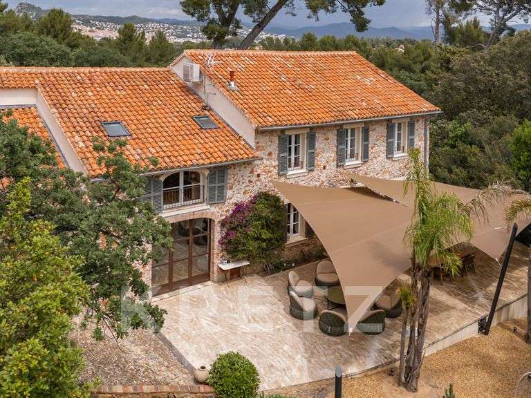 Propriété Hyères - 578m²