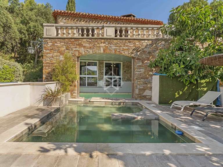 Villa Hyères - 7 bedrooms - 370m²