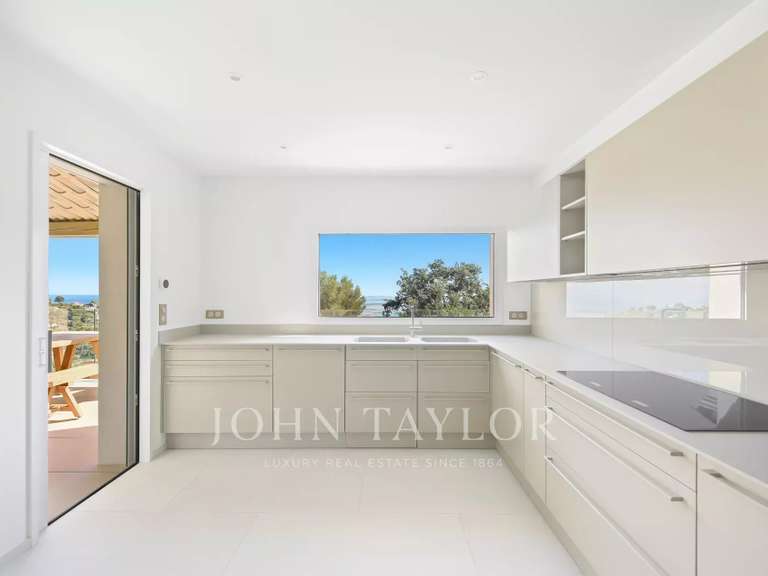 Villa with Sea view Hyères - 232m²