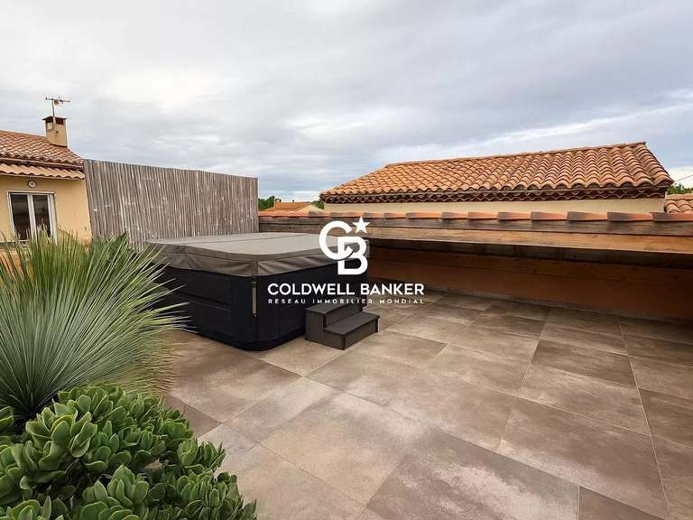 Villa with Sea view Hyères - 4 bedrooms - 156m²