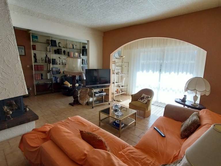 Villa avec Vue sur mer Hyères - 7 chambres - 233m²