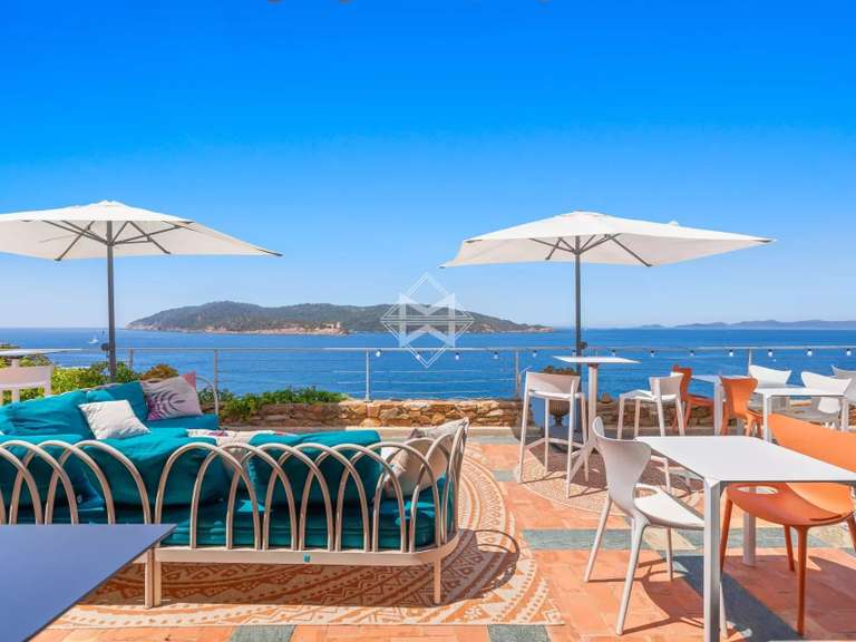 Villa with Sea view Hyères - 12 bedrooms - 370m²
