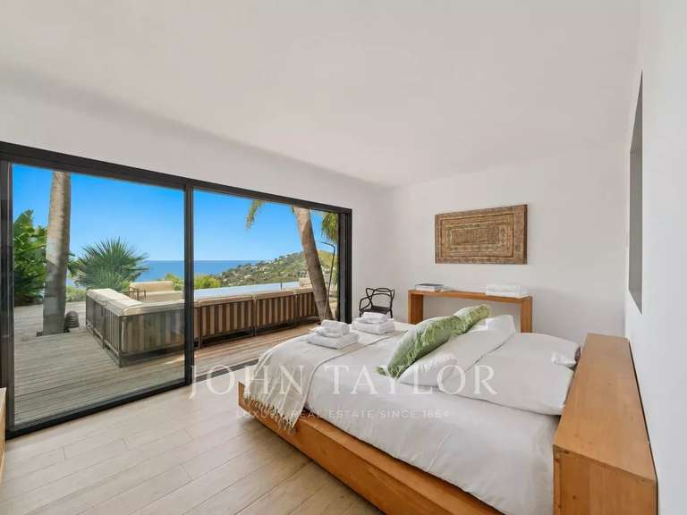 Villa avec Vue sur mer Hyères - 322m²