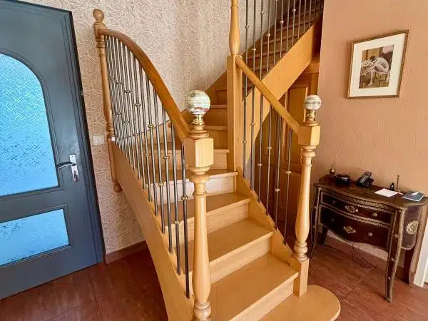 House Idron - 5 bedrooms - 237m²