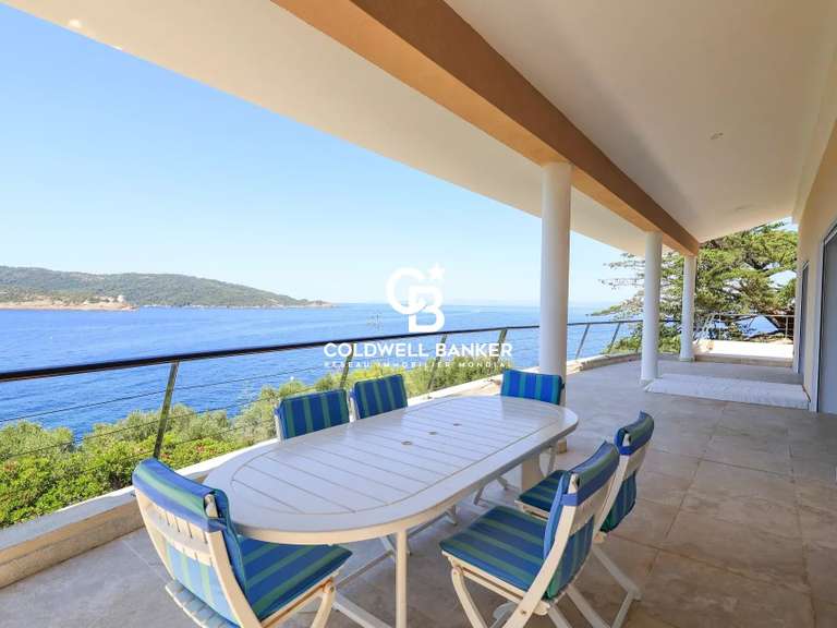 Villa with Sea view ile-du-levant - 3 bedrooms - 3842m²