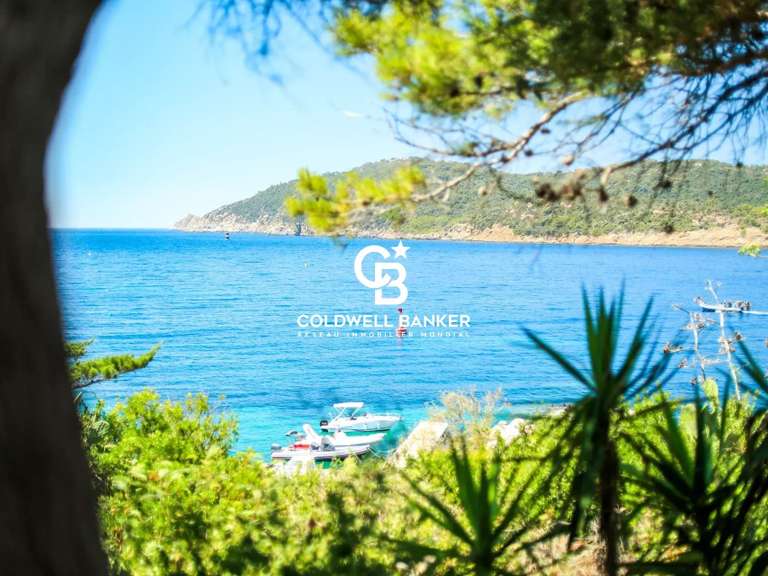 Villa with Sea view ile-du-levant - 3 bedrooms - 3842m²