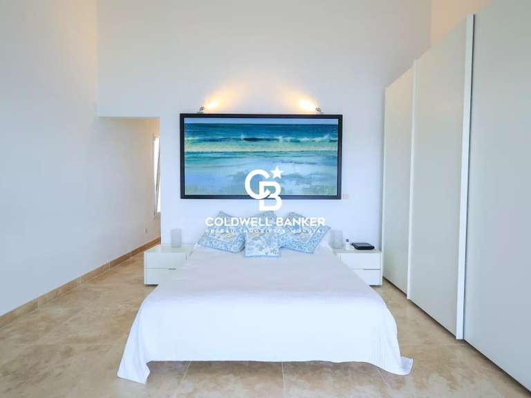 Villa with Sea view ile-du-levant - 3 bedrooms - 3842m²