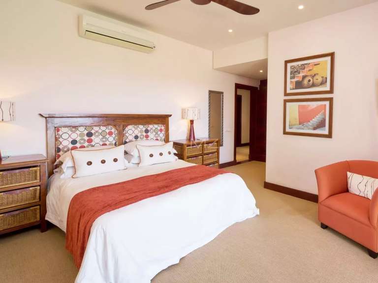 Villa Mauritius - 4 bedrooms - 302m²