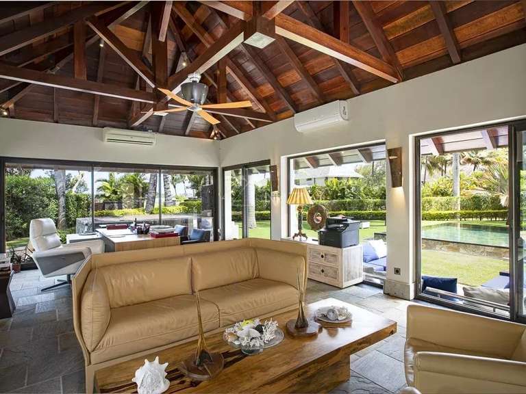 Villa Mauritius - 4 bedrooms - 460m²