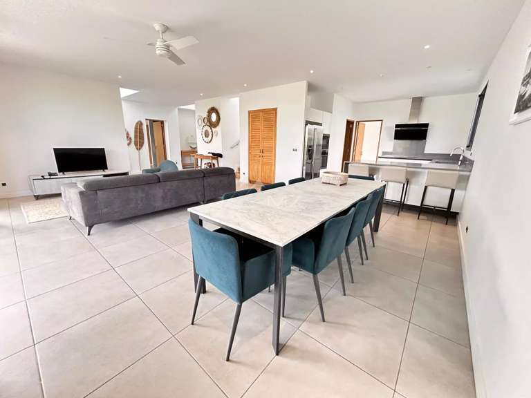 Villa Mauritius - 4 bedrooms - 328m²