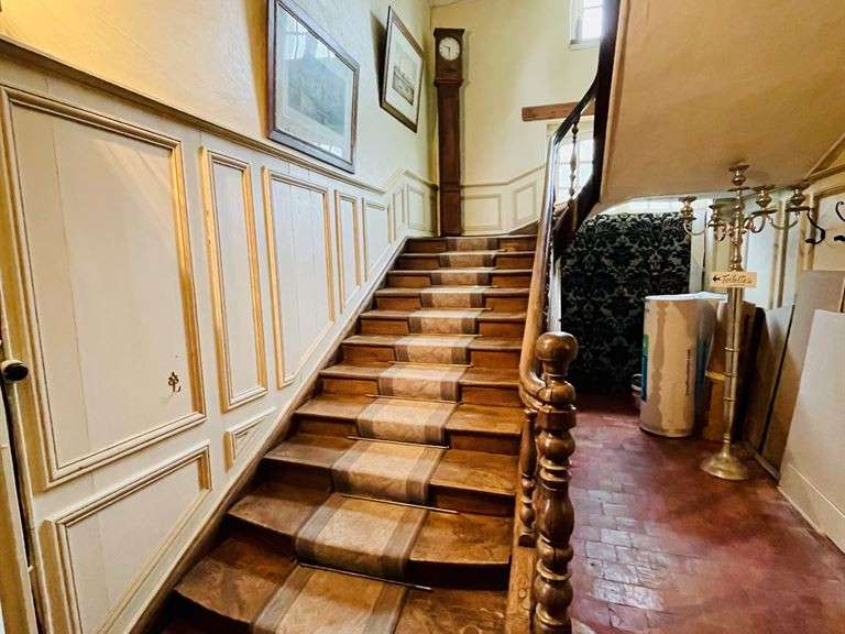 Manor Illois - 4 bedrooms - 343m²
