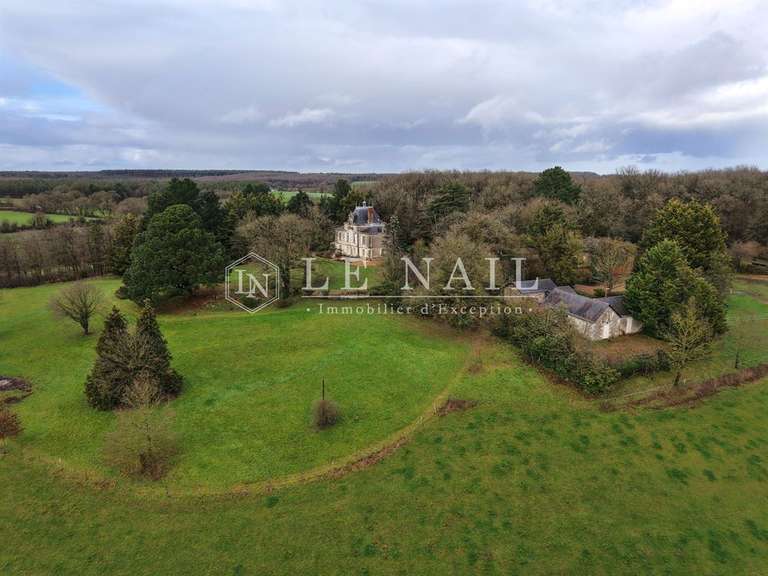Propriété Ingrandes-le-Fresne-sur-Loire - 5 chambres - 255m²