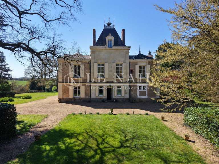 Propriété Ingrandes-le-Fresne-sur-Loire - 5 chambres - 255m²