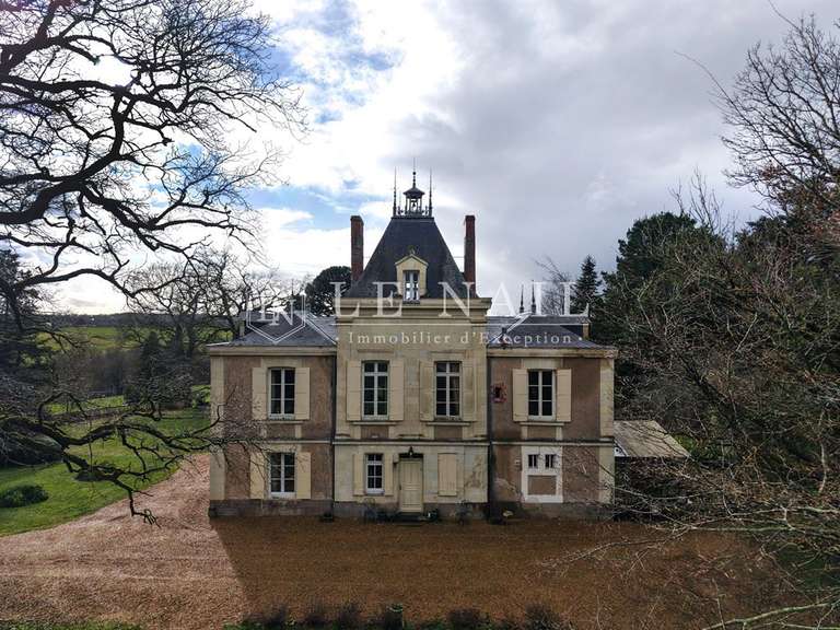 Propriété Ingrandes-le-Fresne-sur-Loire - 5 chambres - 255m²
