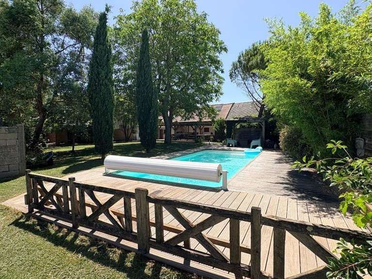 Maison Ingré - 6 chambres - 254m²