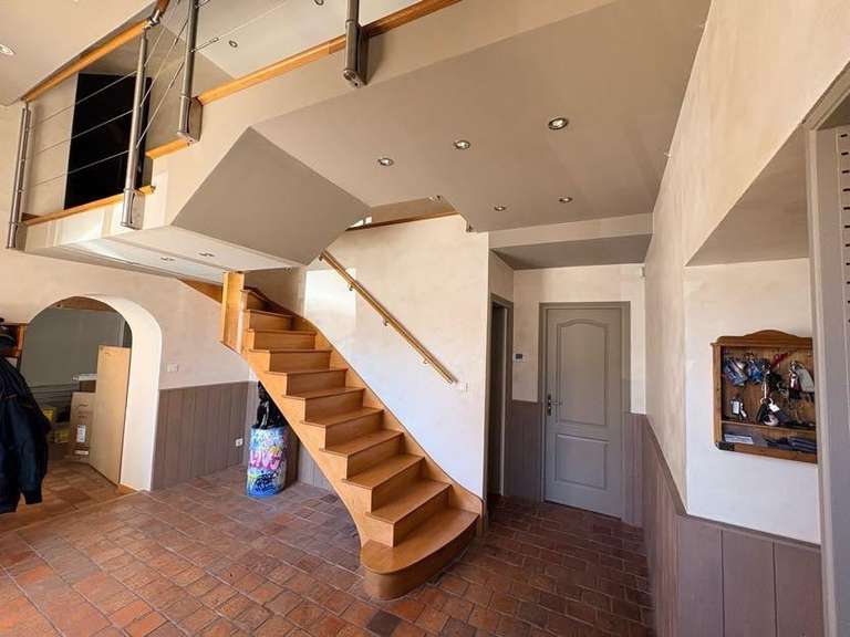 Maison Ingré - 6 chambres - 254m²