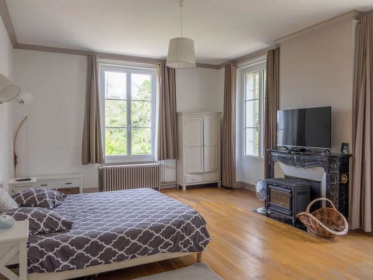 Maison Isdes - 10 chambres - 710m²