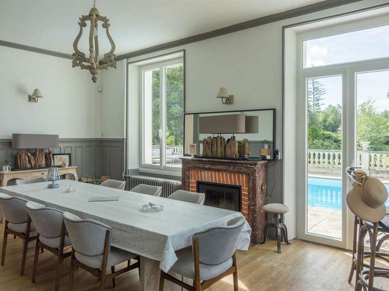 Maison Isdes - 10 chambres - 710m²