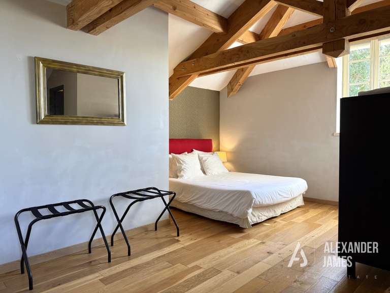 Maison Issigeac - 7 chambres - 330m²