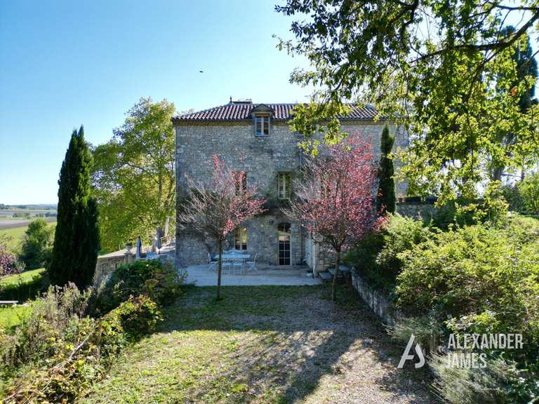 Maison Issigeac - 7 chambres - 330m²