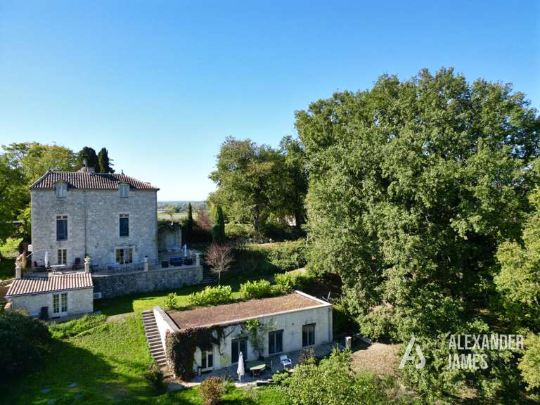 Maison Issigeac - 7 chambres - 330m²