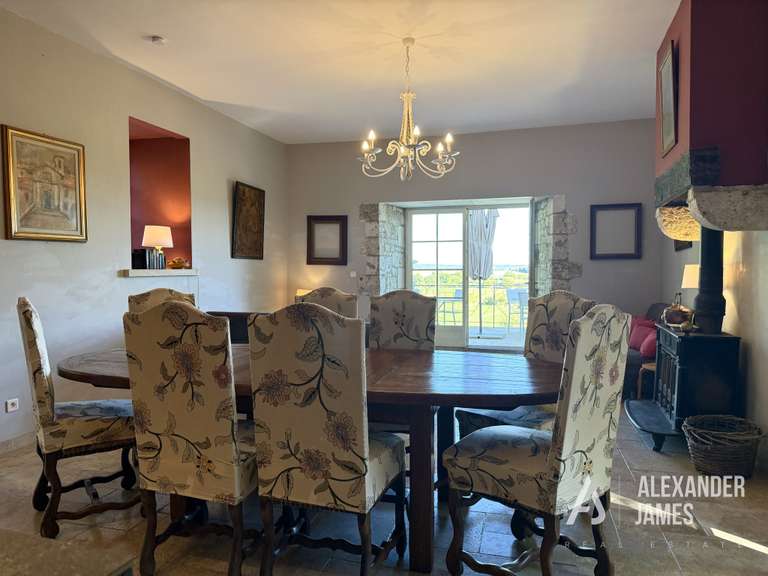Maison Issigeac - 7 chambres - 330m²