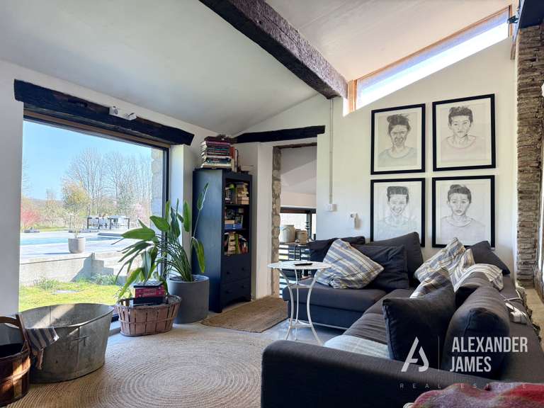 Maison Issigeac - 8 chambres - 360m²