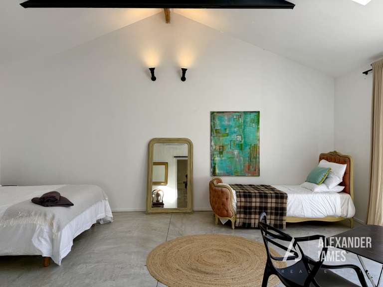 Maison Issigeac - 8 chambres - 360m²